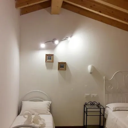 Al Torcol Agriturismo منزل ريفي *